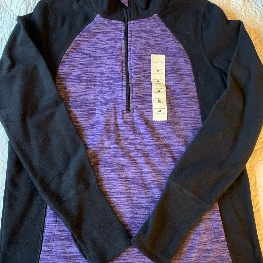 St John’s Bay Active top